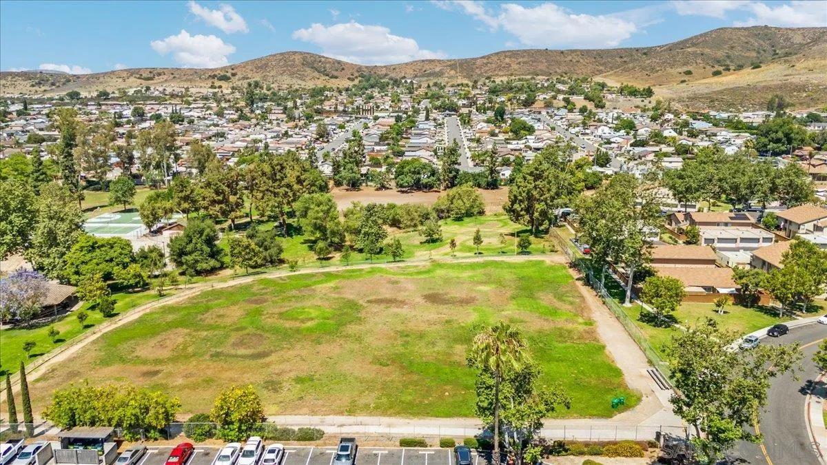 Santee, California 92071, United States, 4 Bedrooms Bedrooms, ,2 BathroomsBathrooms,Residential,Active,155080