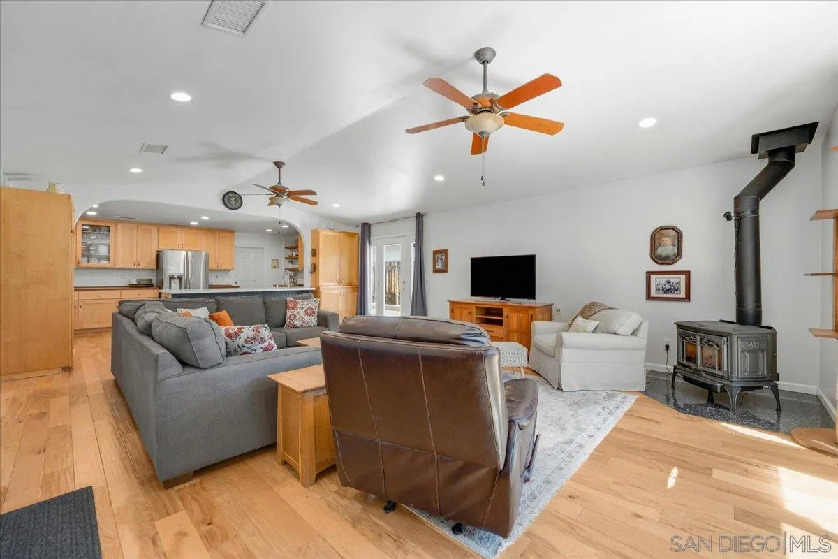 Santee, California 92071, United States, 4 Bedrooms Bedrooms, ,2 BathroomsBathrooms,Residential,Active,155080