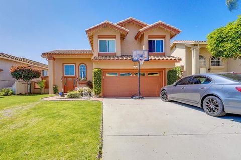 2458 Sawgrass St El Cajon CA 92019