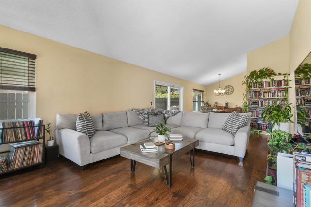 2610 Hillridge Lane