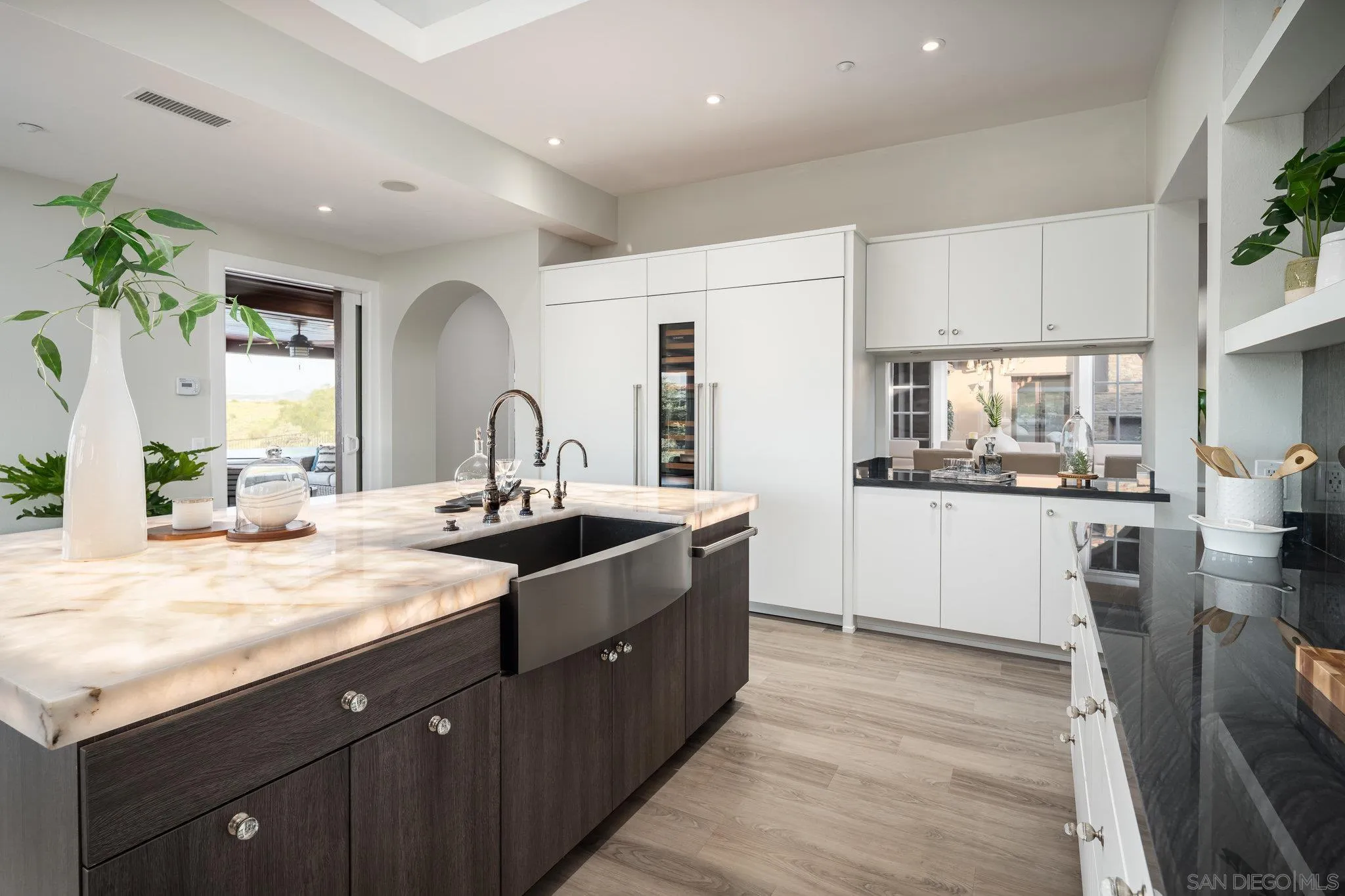 San Diego, California 92127, United States, 5 Bedrooms Bedrooms, ,6 BathroomsBathrooms,Residential,Pending,112407