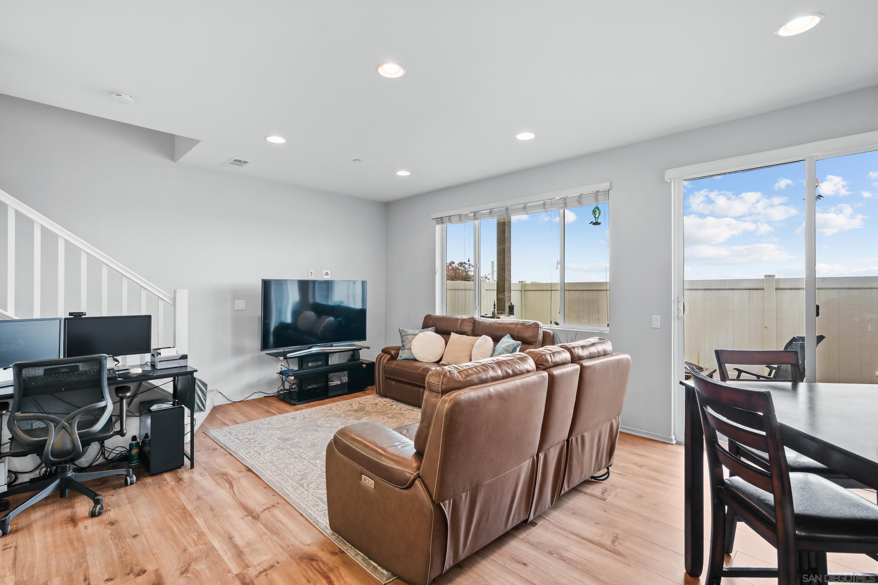 5481 San Roberto