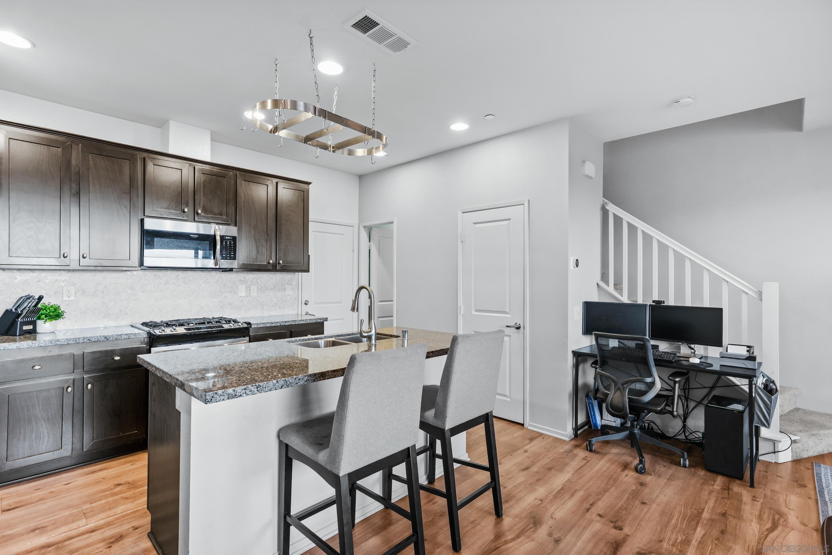 5481 San Roberto