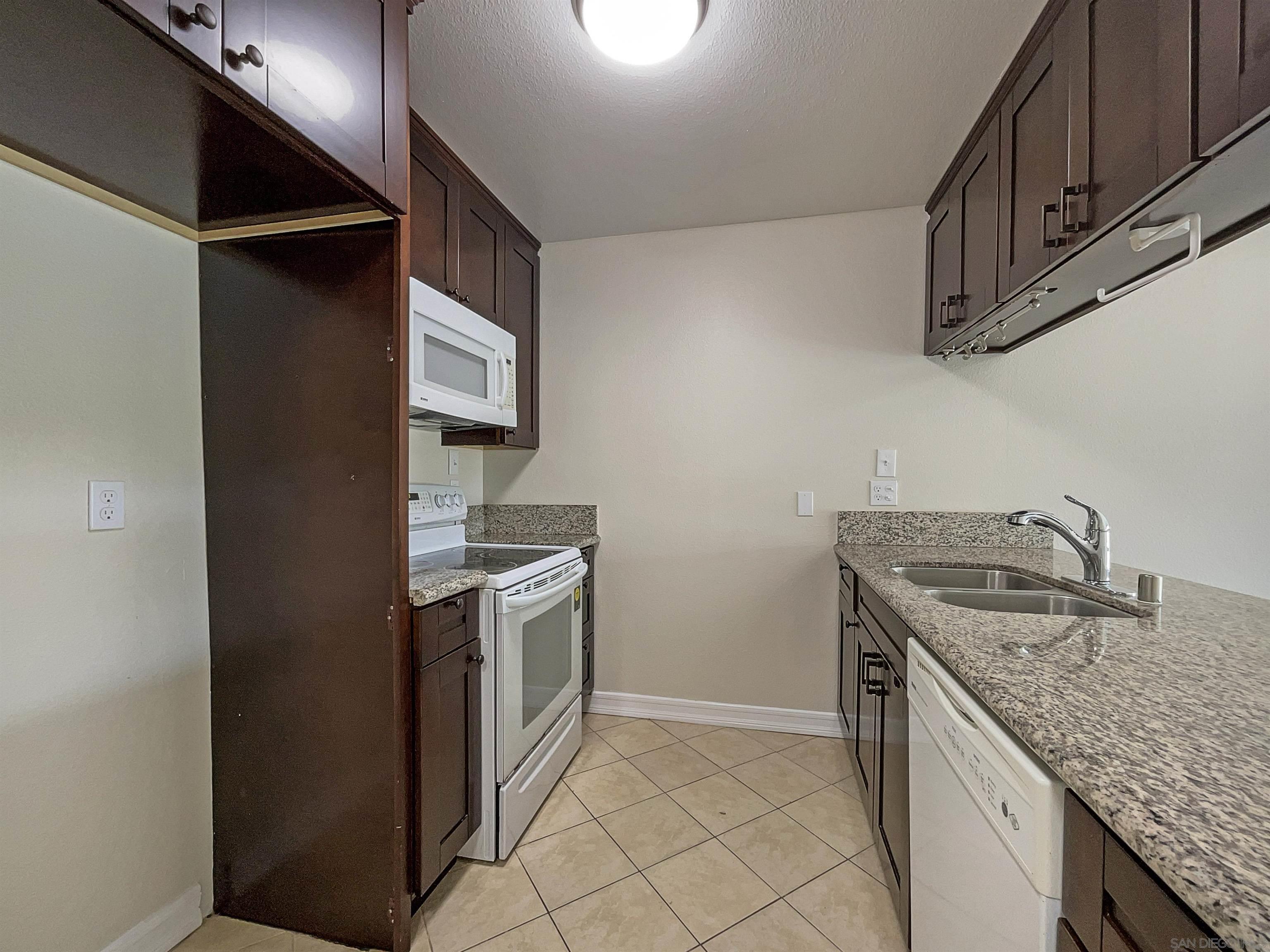 8034  Linda Vista Rd  2G