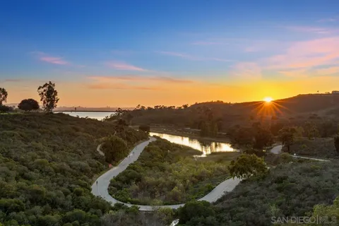 10784 Sunset Ridge Dr, San Diego, CA 92131 - #: 250021911