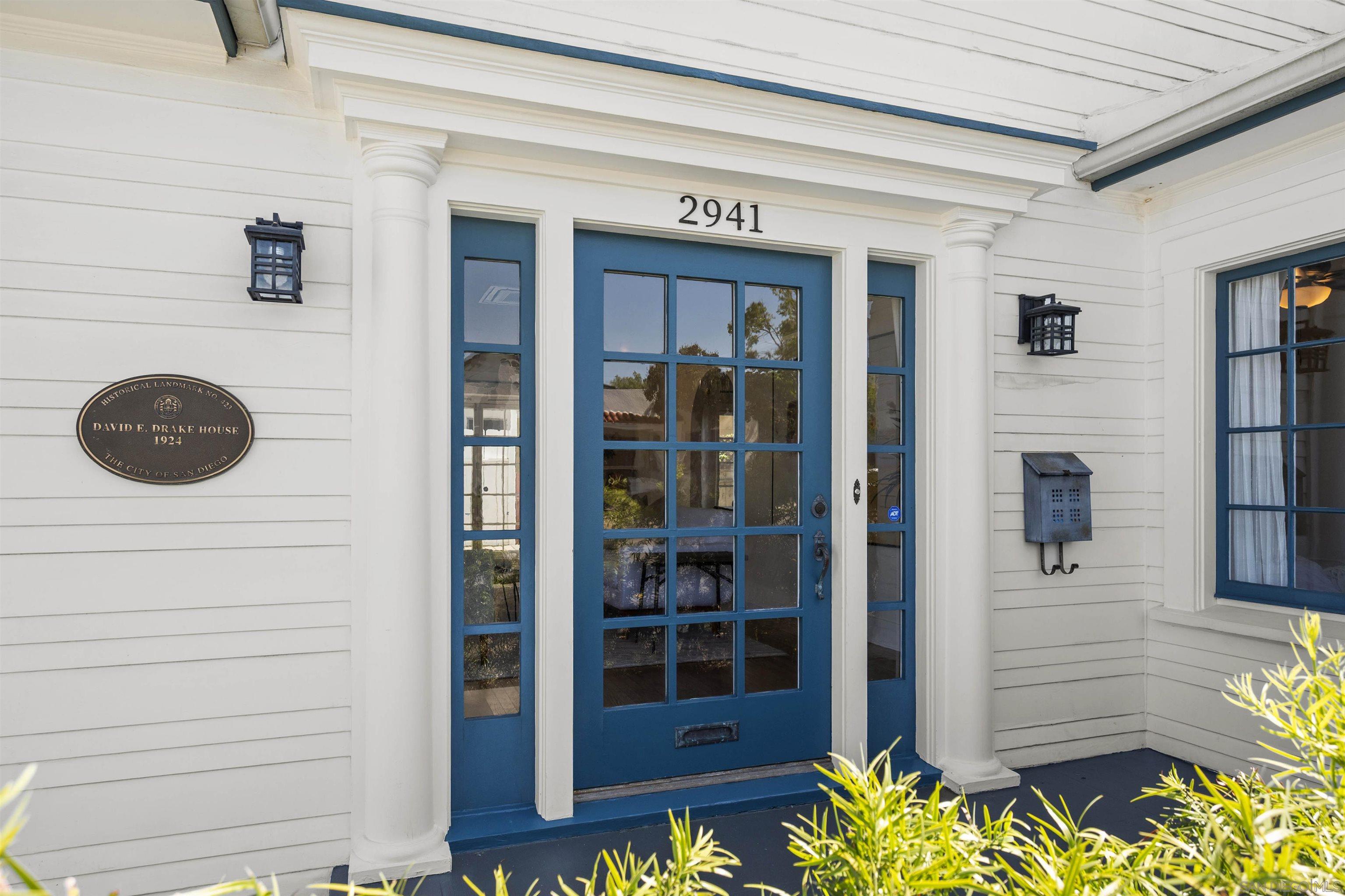 2941 Palm