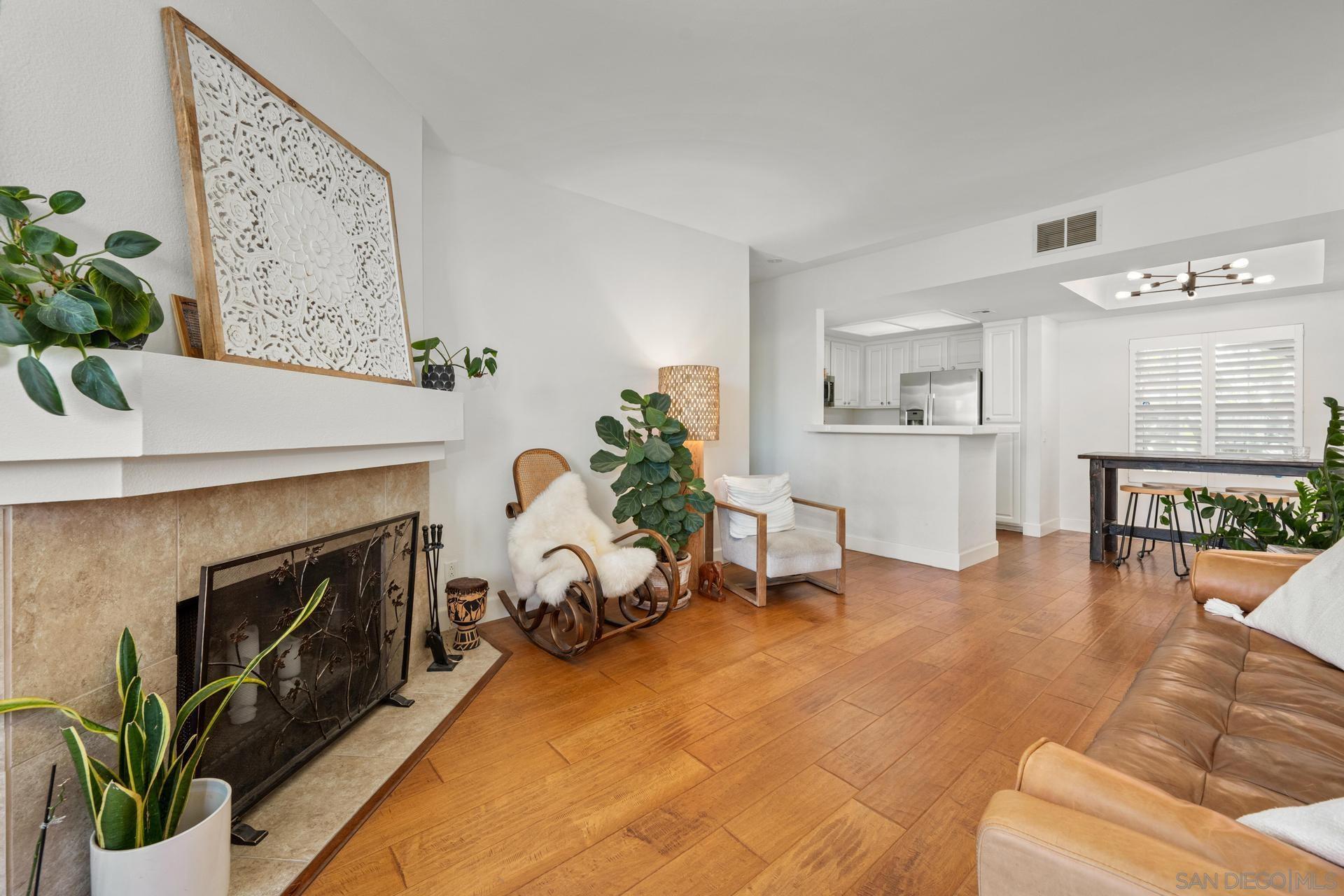 2150 Camino De La Reina 4210