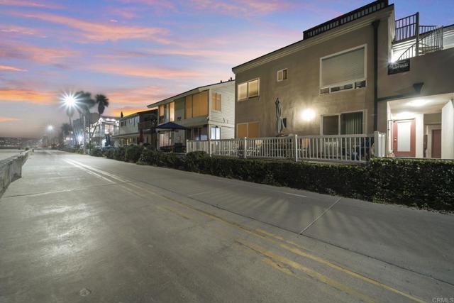 3255 OCEAN FRONT Walk