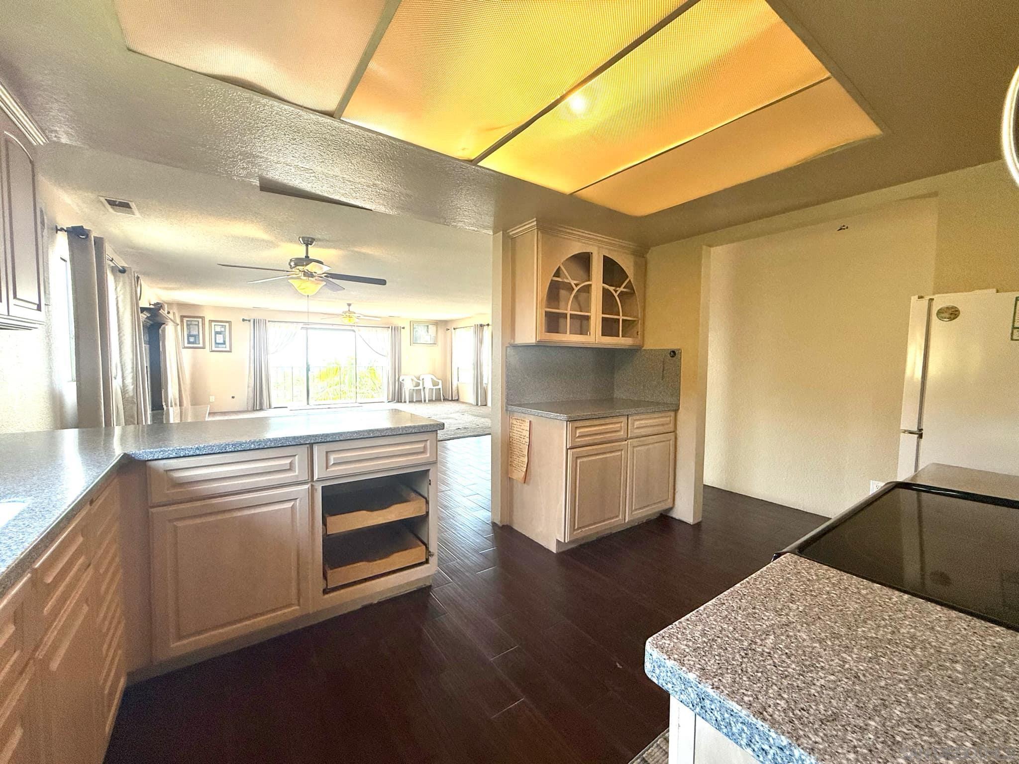 4887 Randall Street