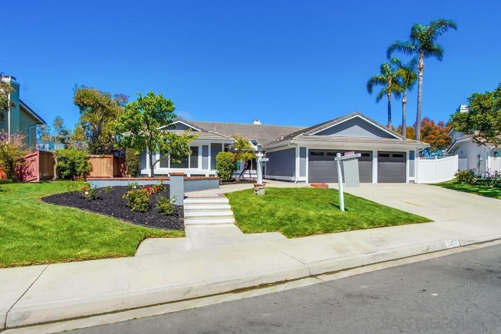 Photo of 2334 Kimberly Ct, Carlsbad, CA 92008 (MLS # 250023364)