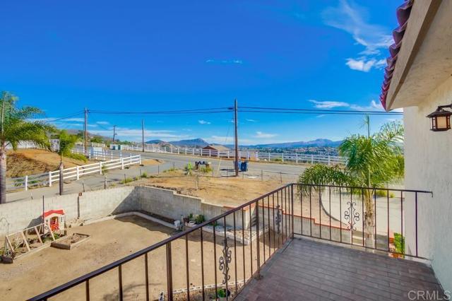 2638 W Victoria Dr