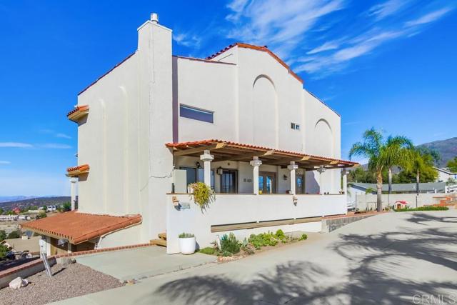 2638 W Victoria Dr