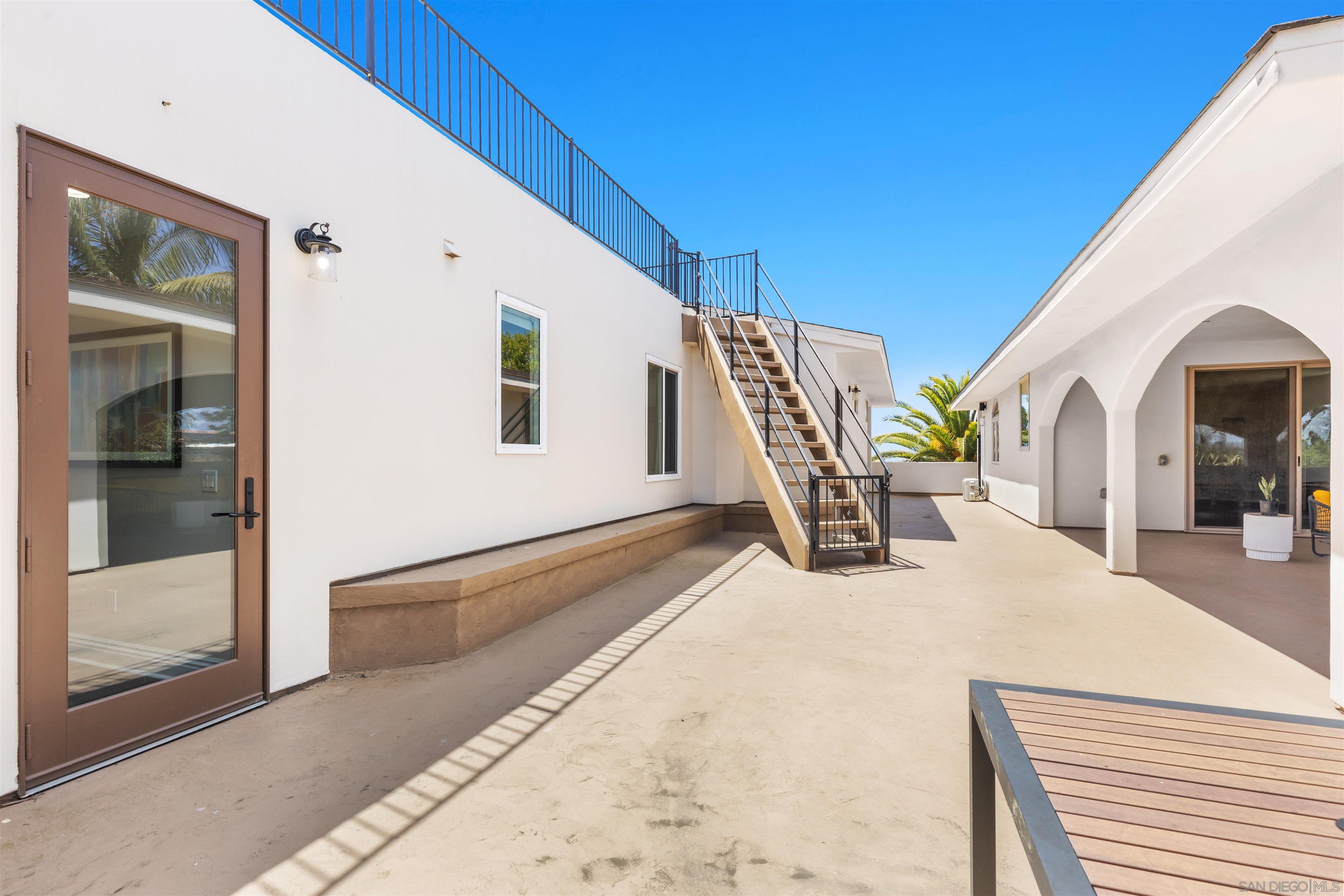 1280 Santa Fe Dr