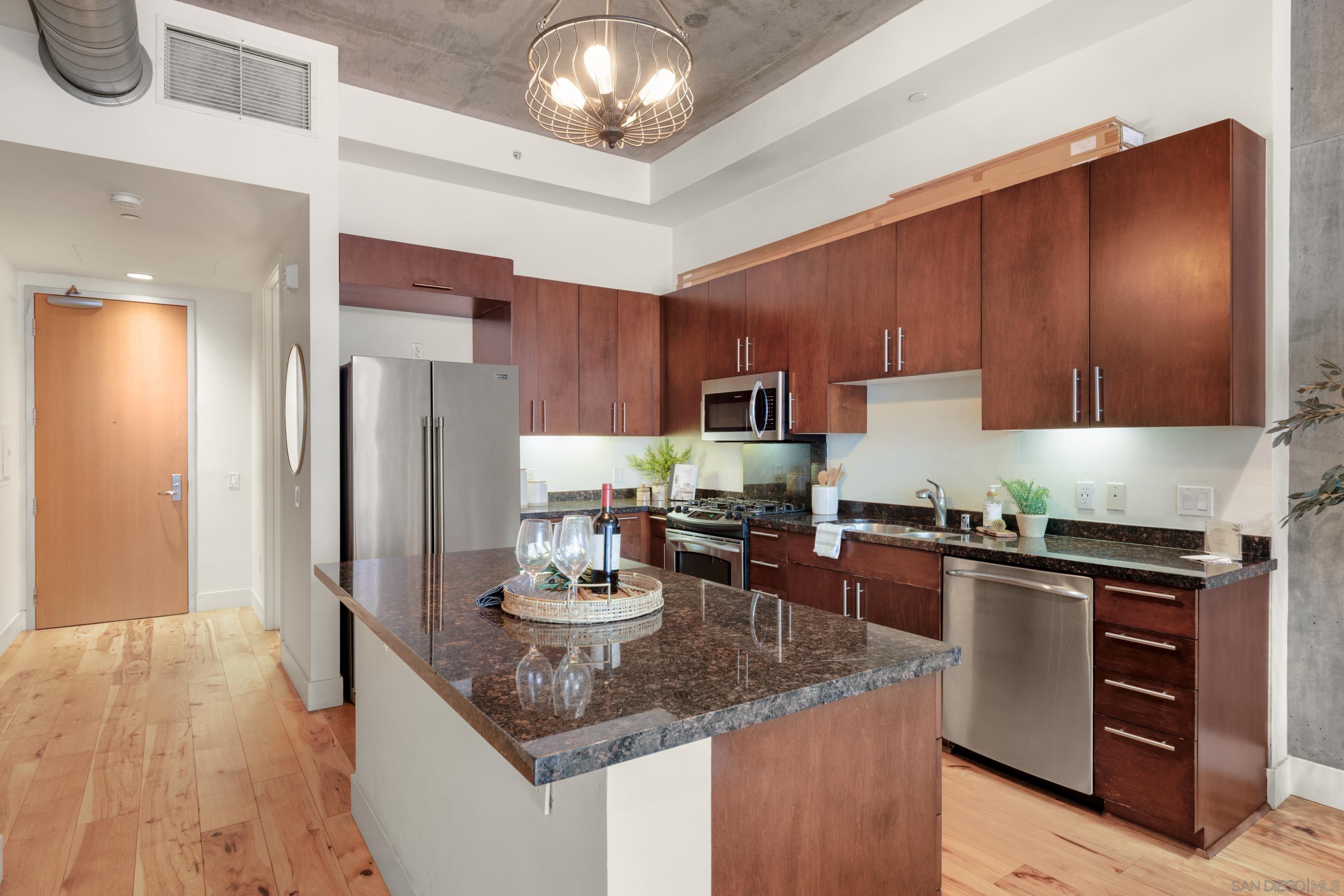 1025 Island Ave 313