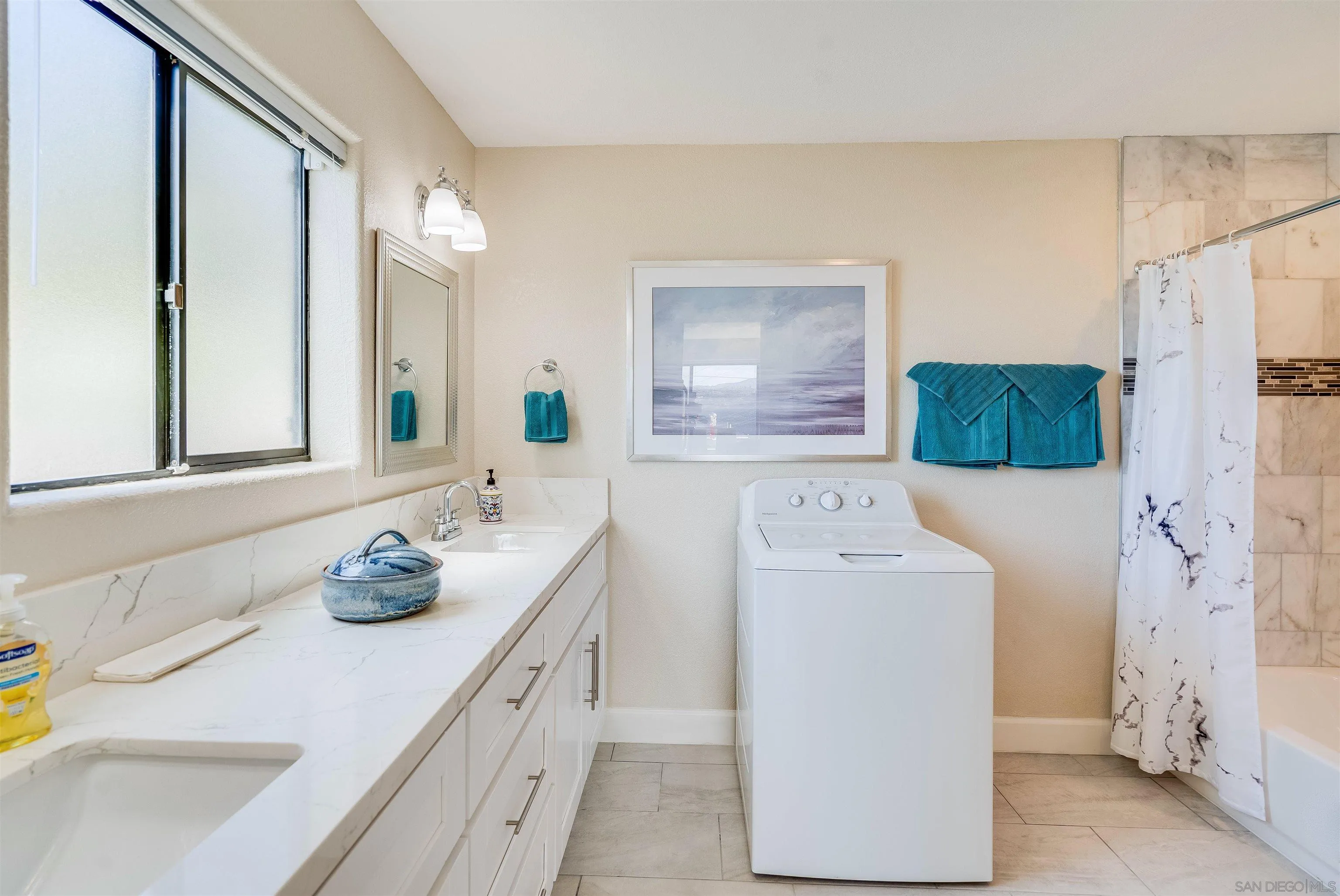 Rancho Santa Fe, California 92067, United States, 4 Bedrooms Bedrooms, ,4 BathroomsBathrooms,Residential,Active,2019