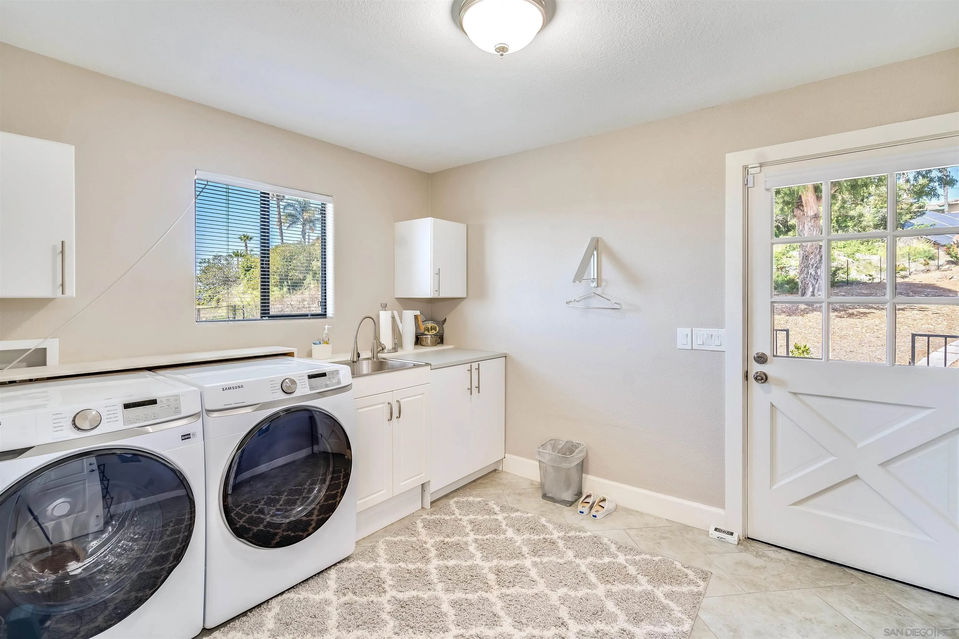 Rancho Santa Fe, California 92067, United States, 4 Bedrooms Bedrooms, ,4 BathroomsBathrooms,Residential,Active,2019