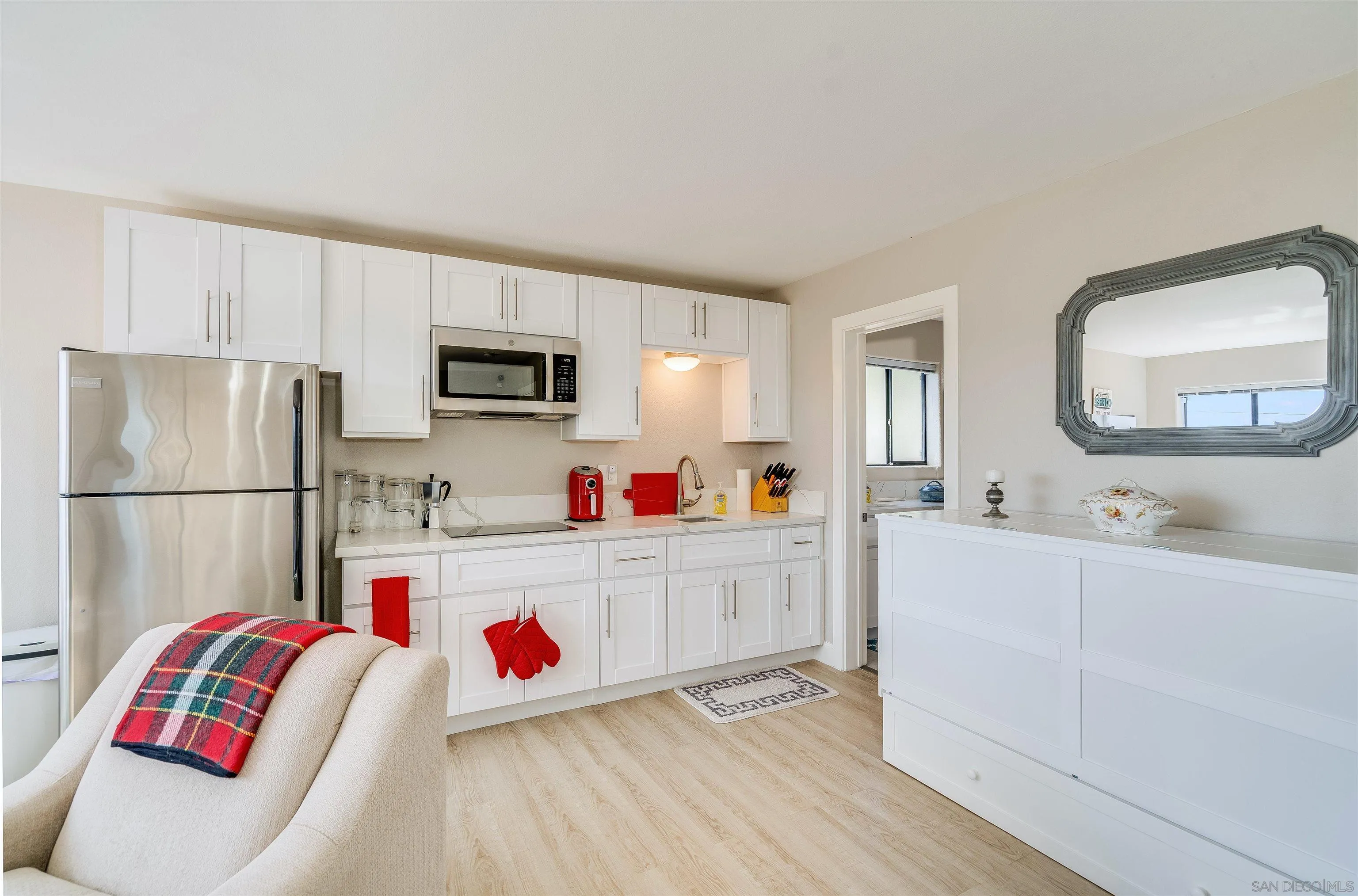 Rancho Santa Fe, California 92067, United States, 4 Bedrooms Bedrooms, ,4 BathroomsBathrooms,Residential,Active,2019