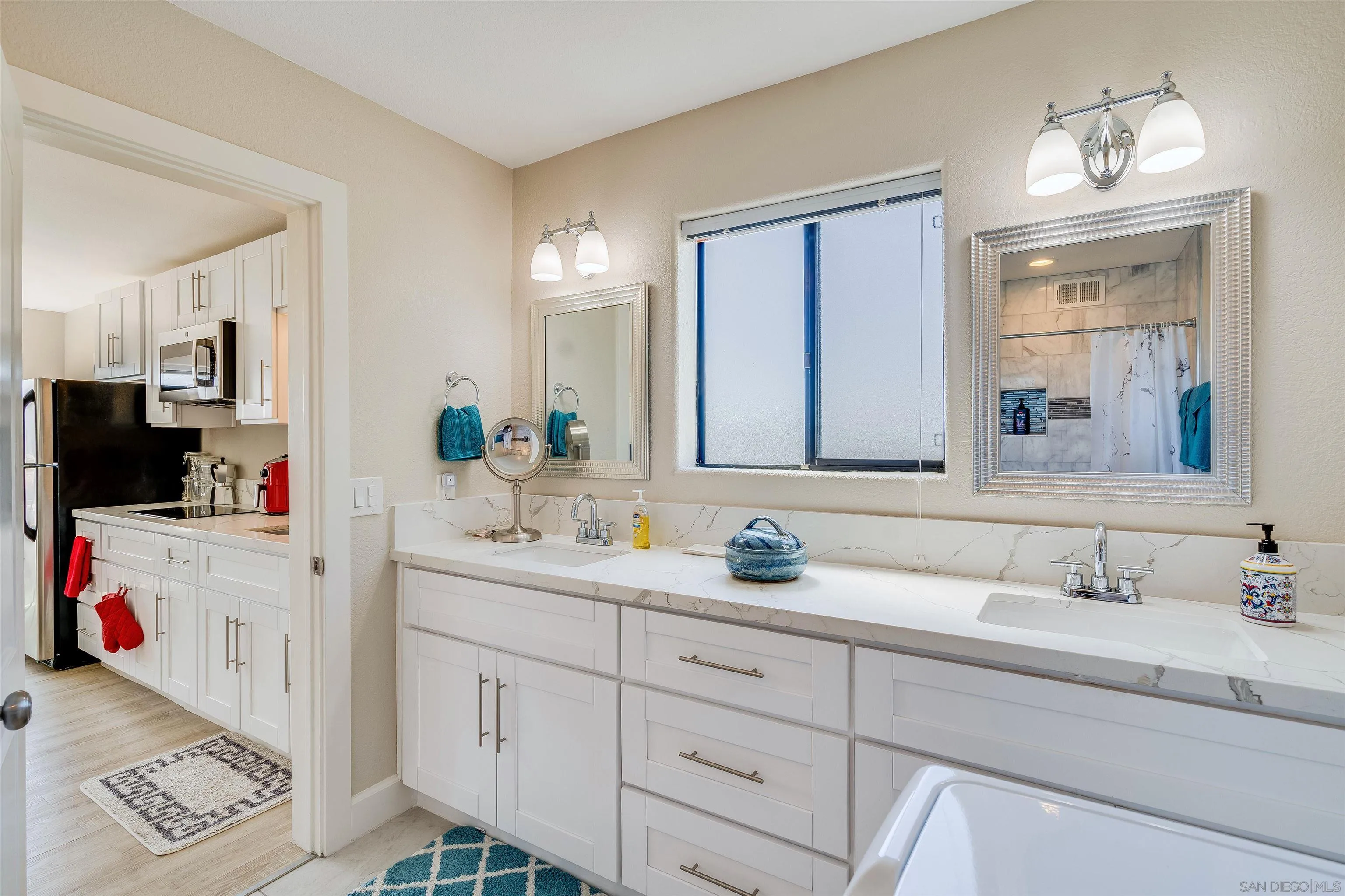 Rancho Santa Fe, California 92067, United States, 4 Bedrooms Bedrooms, ,4 BathroomsBathrooms,Residential,Active,2019