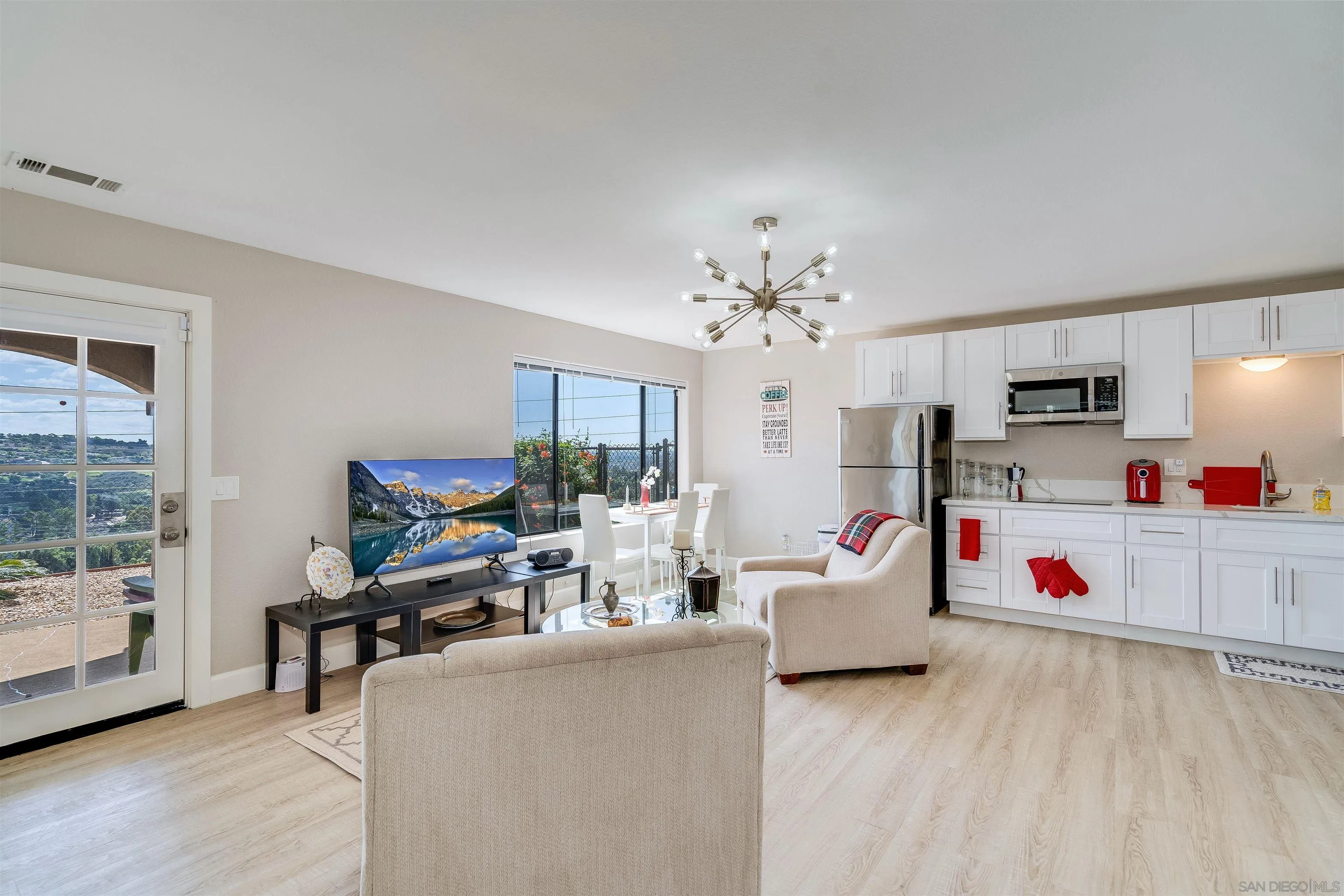 Rancho Santa Fe, California 92067, United States, 4 Bedrooms Bedrooms, ,4 BathroomsBathrooms,Residential,Active,2019