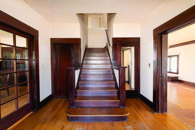 600 1St Street