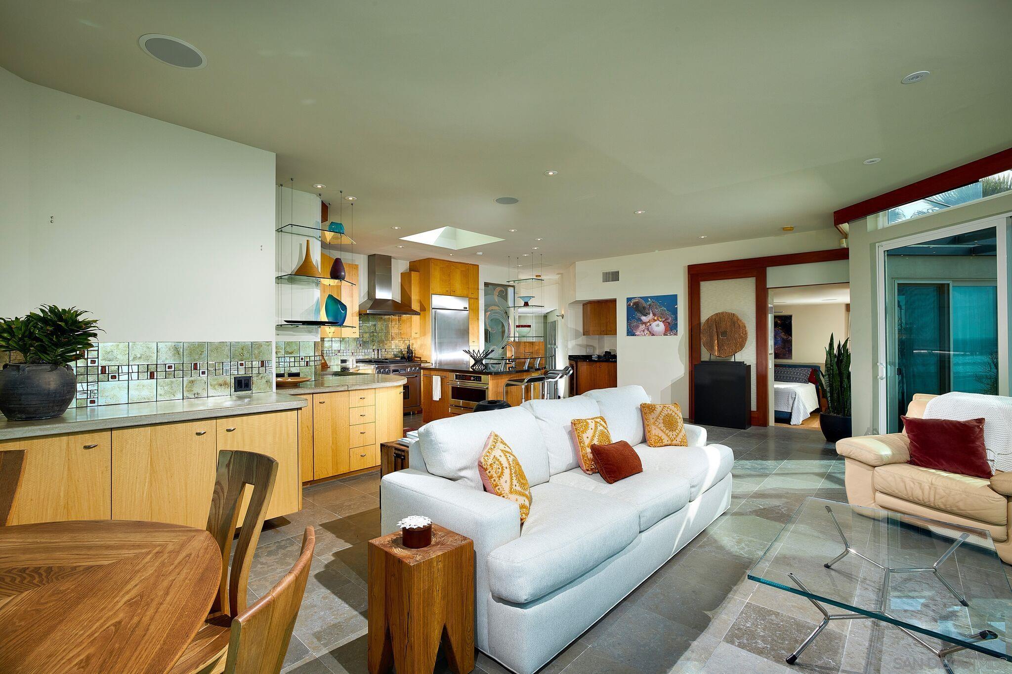 3377 Ocean Front Walk