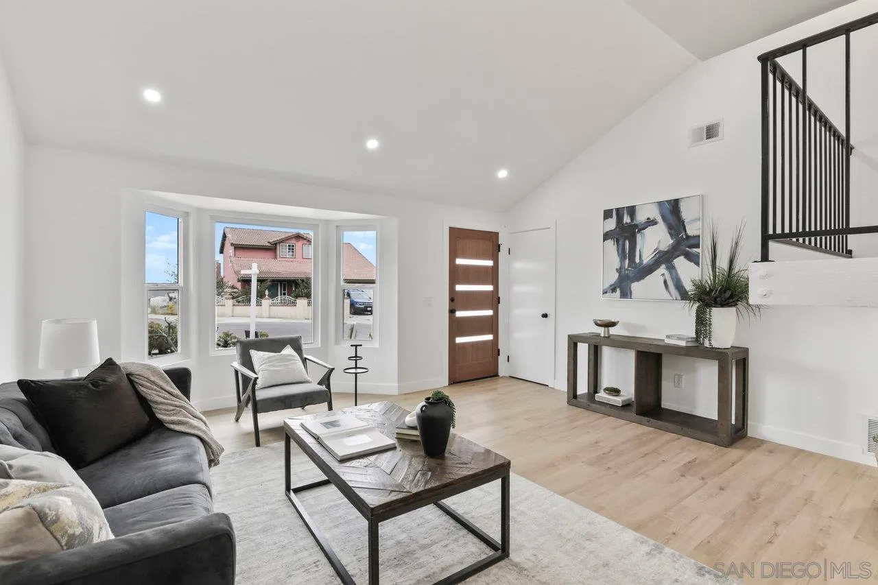 San Diego, California 92154, United States, 5 Bedrooms Bedrooms, ,3 BathroomsBathrooms,Residential,Pending,145063