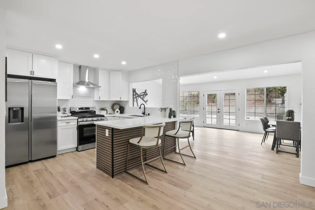 San Diego, California 92154, United States, 5 Bedrooms Bedrooms, ,3 BathroomsBathrooms,Residential,Pending,145063