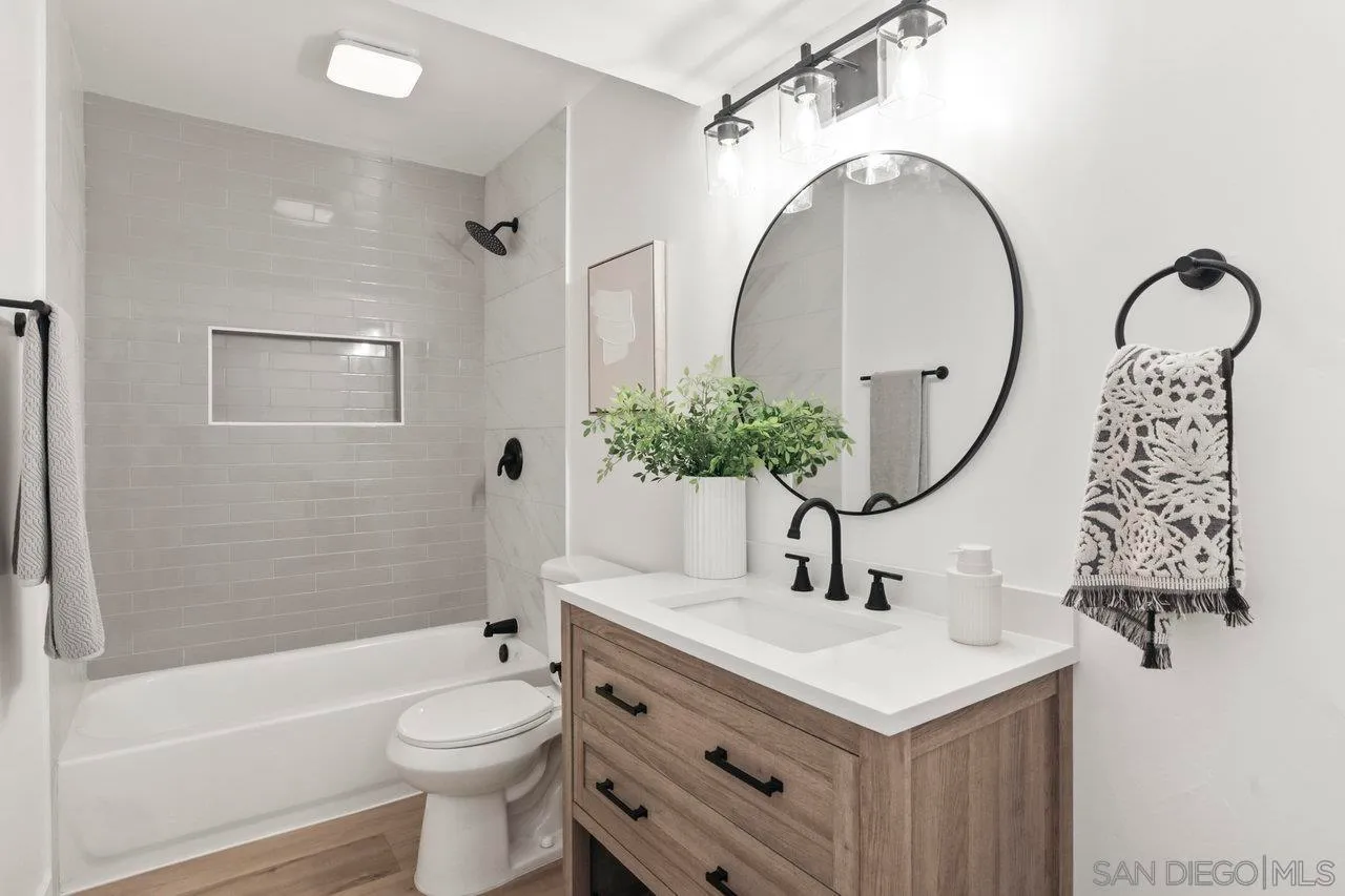 San Diego, California 92154, United States, 5 Bedrooms Bedrooms, ,3 BathroomsBathrooms,Residential,Pending,145063