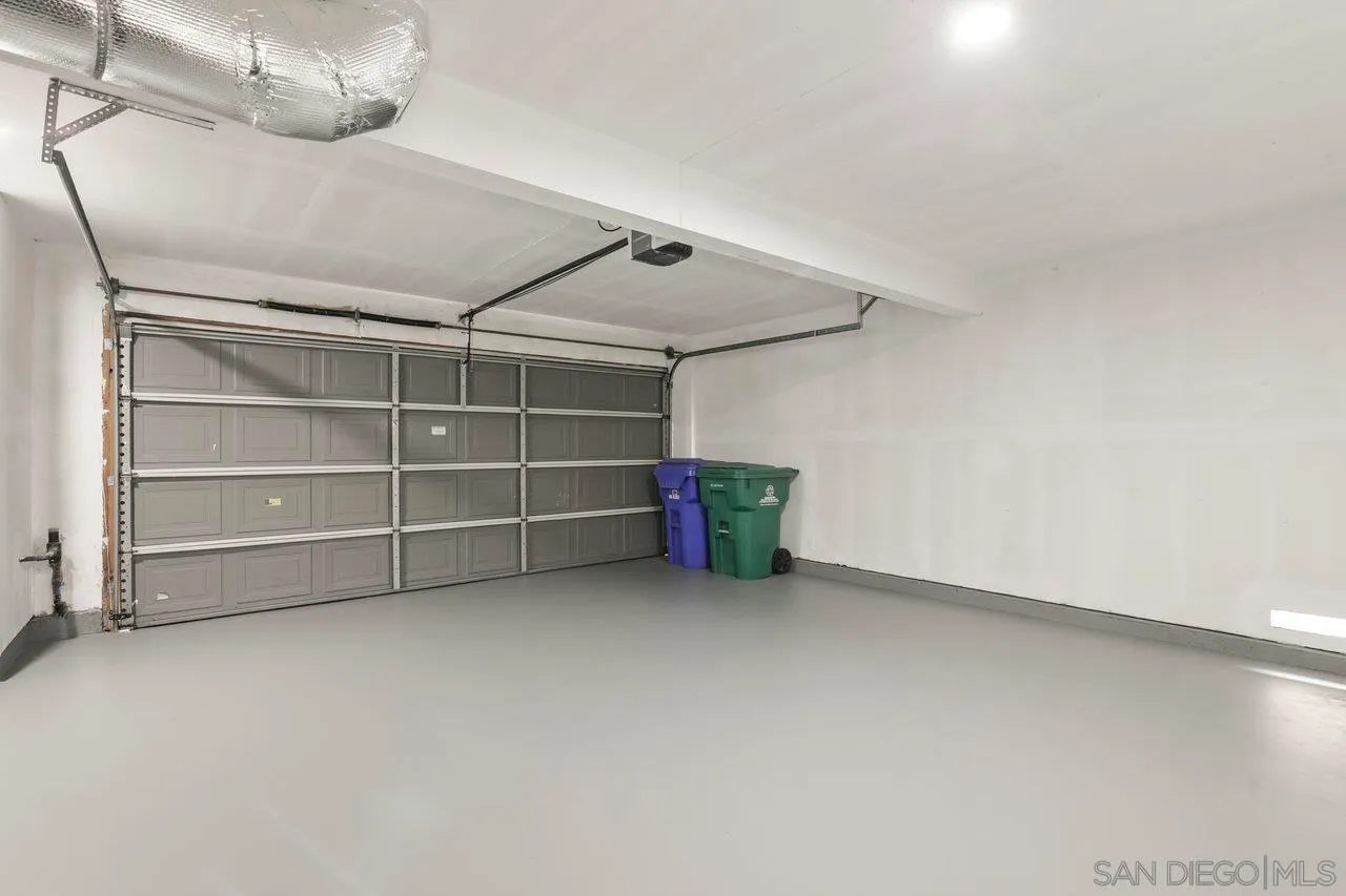 San Diego, California 92154, United States, 5 Bedrooms Bedrooms, ,3 BathroomsBathrooms,Residential,Pending,145063