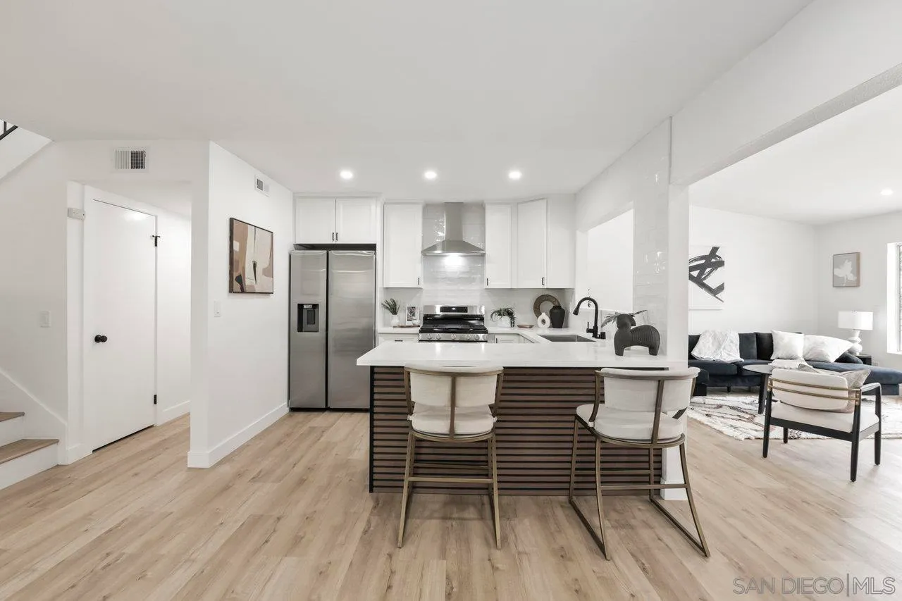 San Diego, California 92154, United States, 5 Bedrooms Bedrooms, ,3 BathroomsBathrooms,Residential,Pending,145063