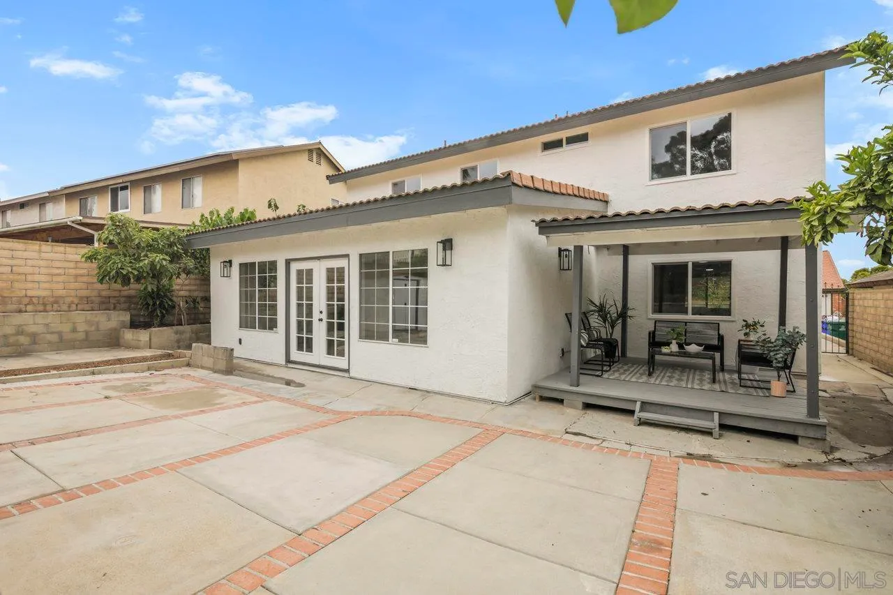 San Diego, California 92154, United States, 5 Bedrooms Bedrooms, ,3 BathroomsBathrooms,Residential,Pending,145063