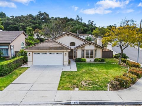 1123  Rocky Point Way Escondido CA 92026