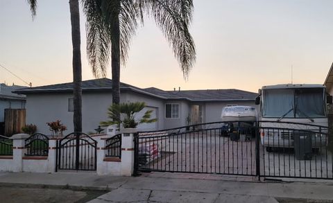 2132  Medford Ave Escondido CA 92027