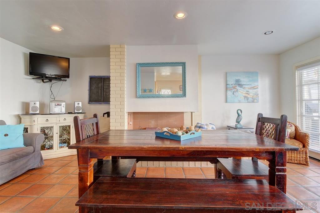 717 Ensenada Court