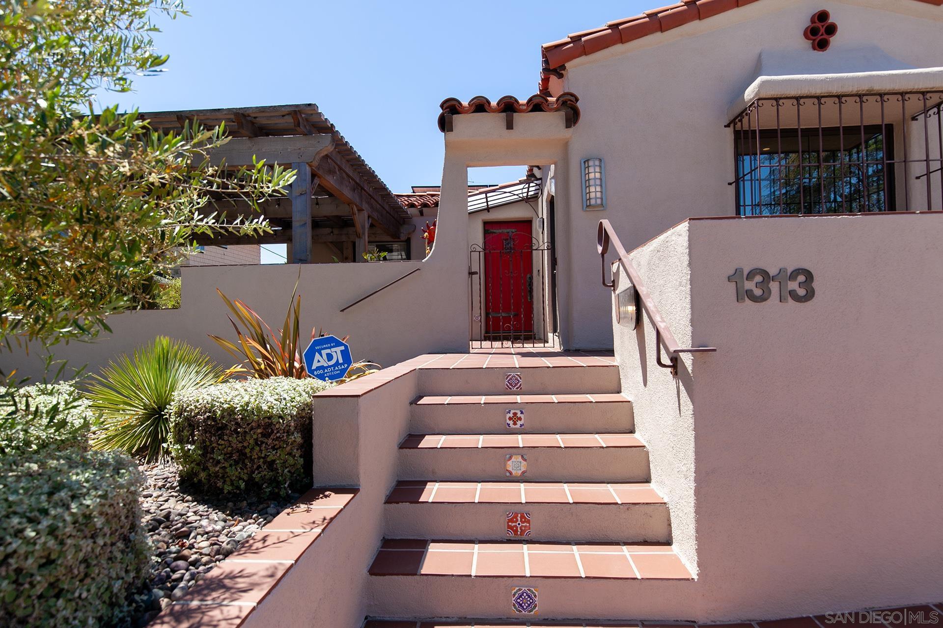 1313  Torrance