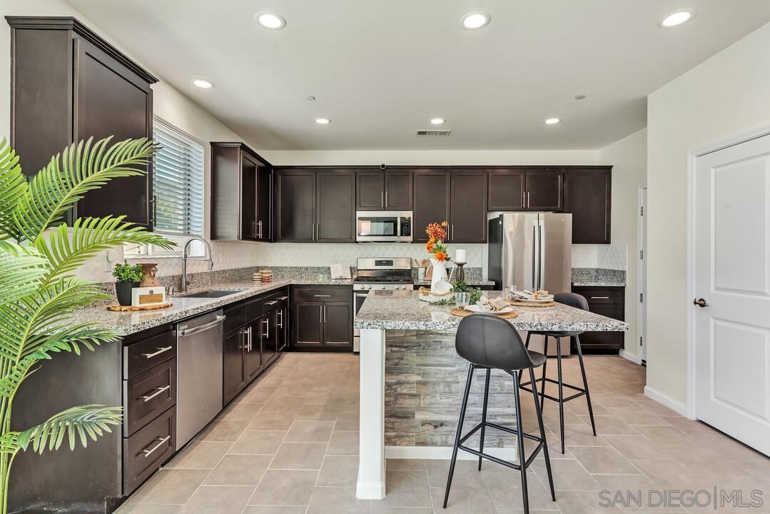 24176 Gazania Way