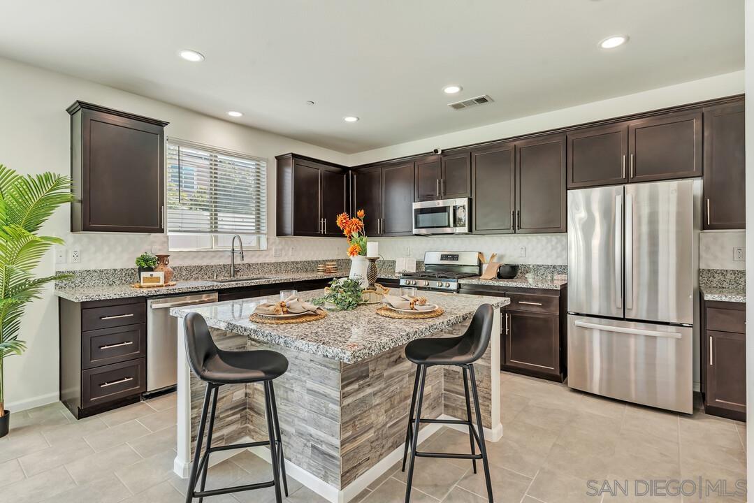 24176 Gazania Way