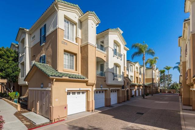 12374 Carmel Country Rd