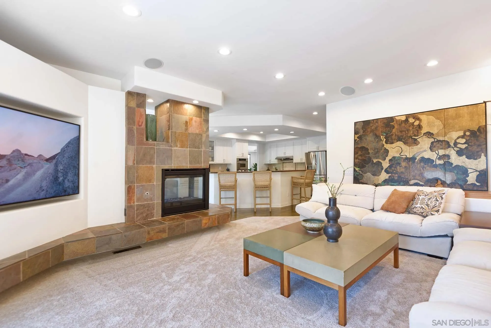 La Jolla, California 92037, United States, 4 Bedrooms Bedrooms, ,4 BathroomsBathrooms,Residential,Coming Soon,94242