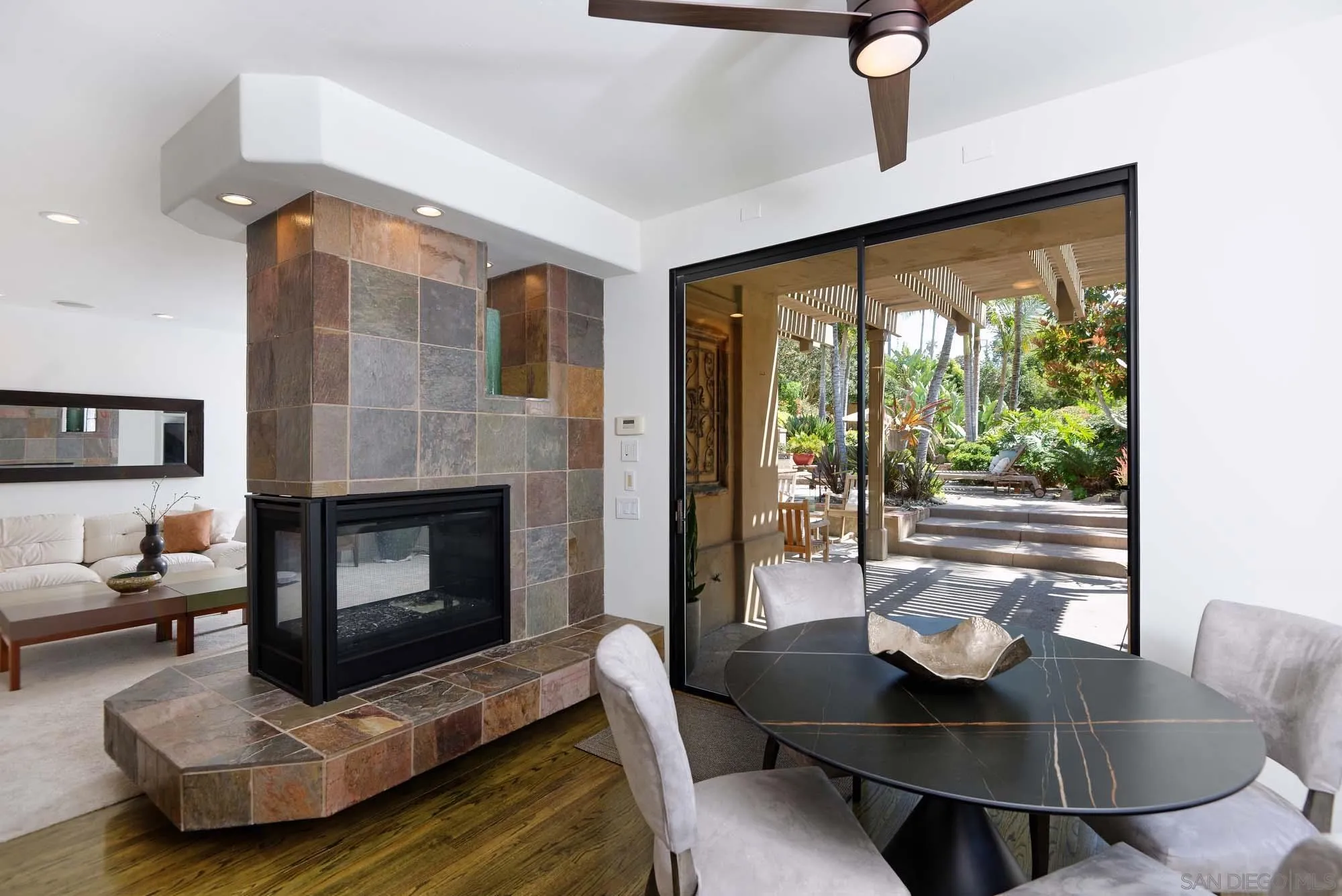 La Jolla, California 92037, United States, 4 Bedrooms Bedrooms, ,4 BathroomsBathrooms,Residential,Coming Soon,94242