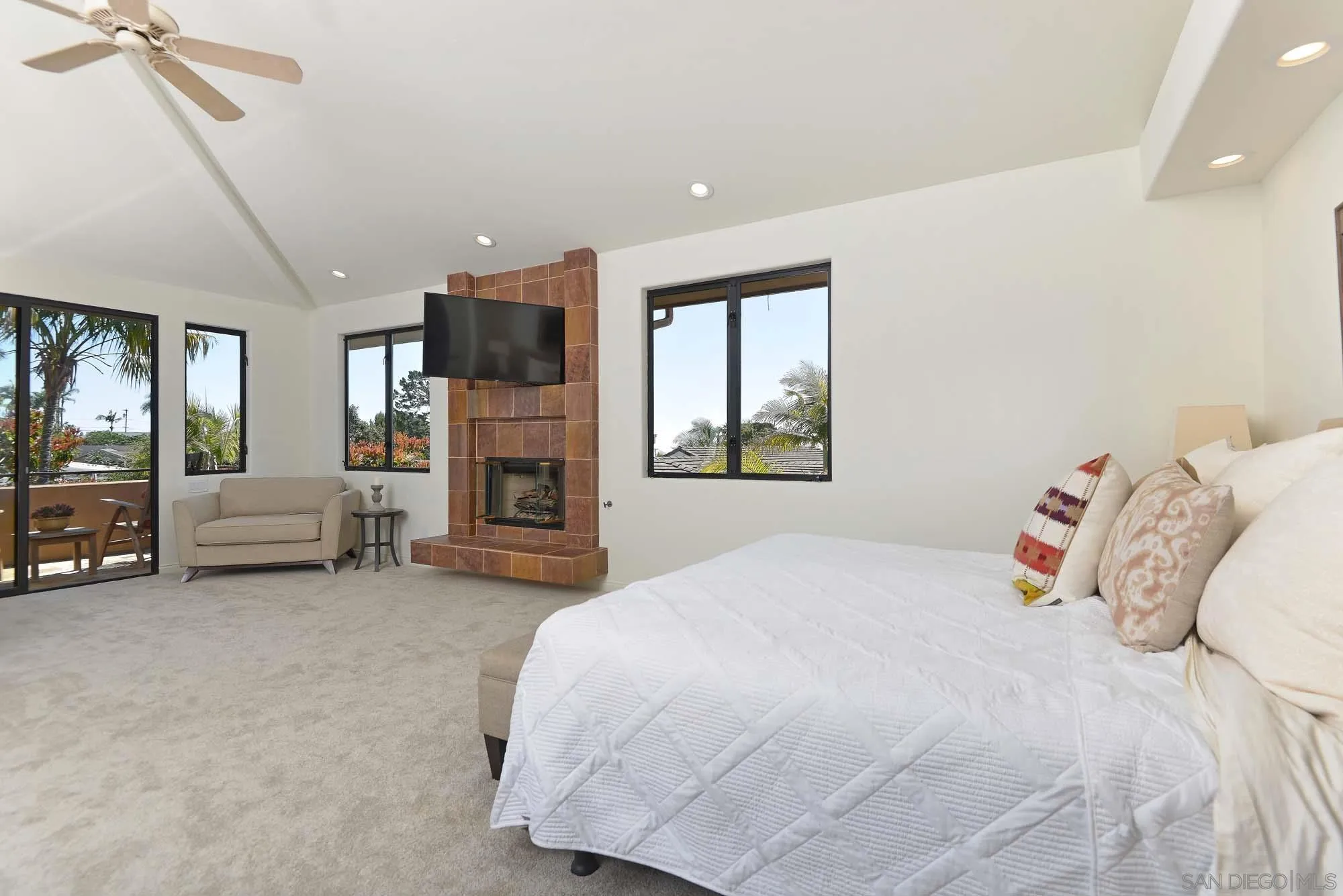 La Jolla, California 92037, United States, 4 Bedrooms Bedrooms, ,4 BathroomsBathrooms,Residential,Coming Soon,94242