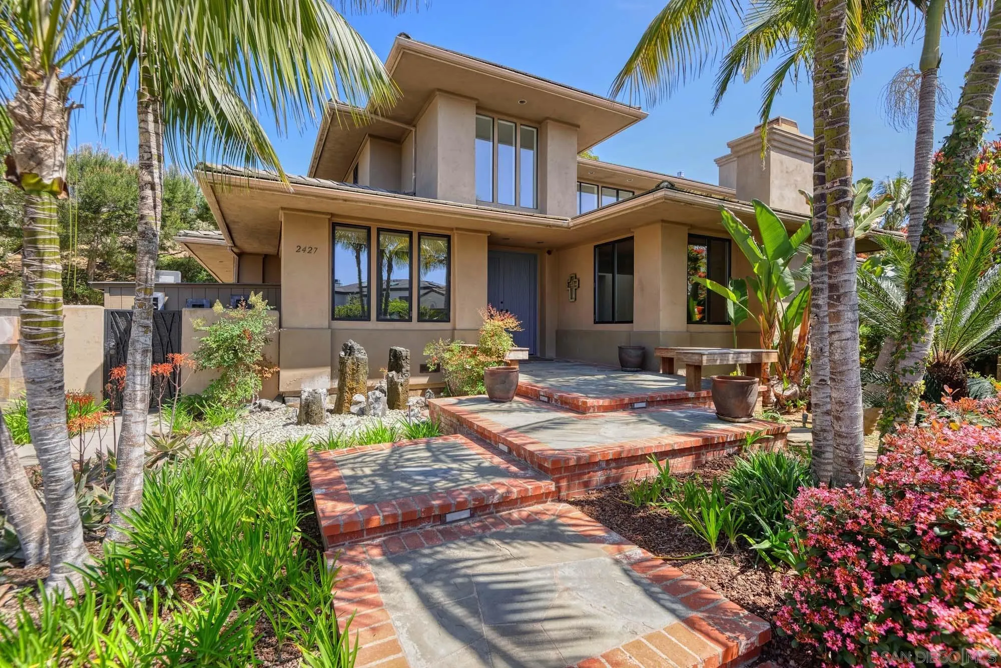 La Jolla, California 92037, United States, 4 Bedrooms Bedrooms, ,4 BathroomsBathrooms,Residential,Coming Soon,94242