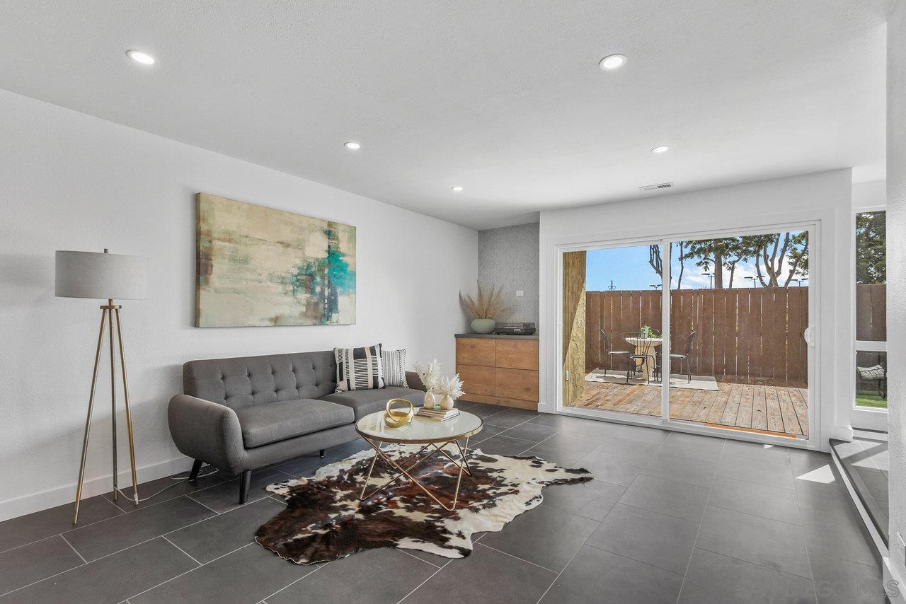 6923 Camino Pacheco