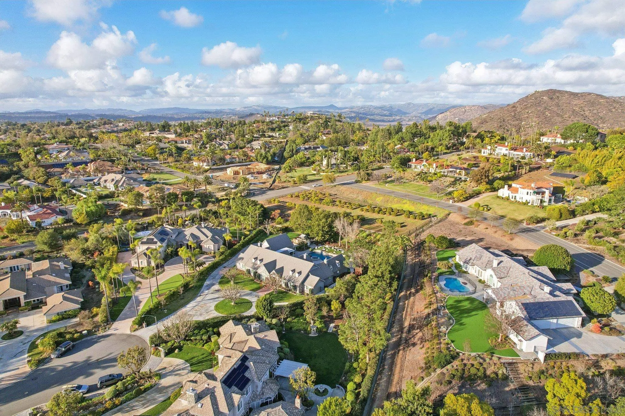 Poway, California 92064, United States, 4 Bedrooms Bedrooms, ,6 BathroomsBathrooms,Residential,Active,2789