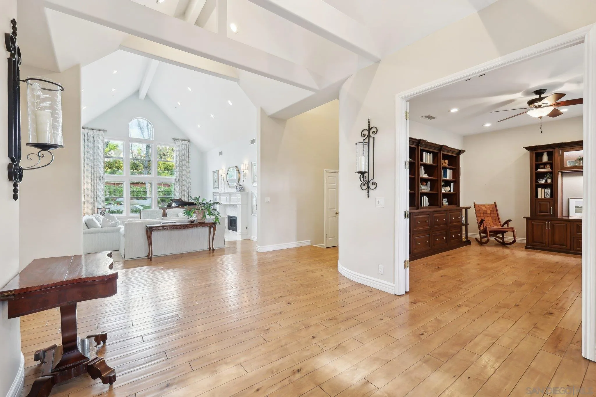 Poway, California 92064, United States, 4 Bedrooms Bedrooms, ,6 BathroomsBathrooms,Residential,Active,2789