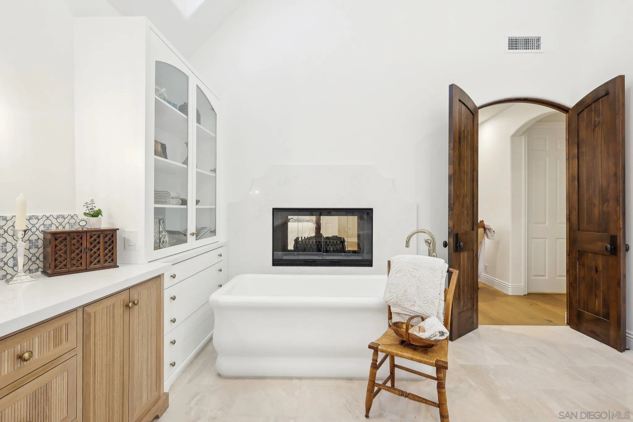 Poway, California 92064, United States, 4 Bedrooms Bedrooms, ,6 BathroomsBathrooms,Residential,Active,2789