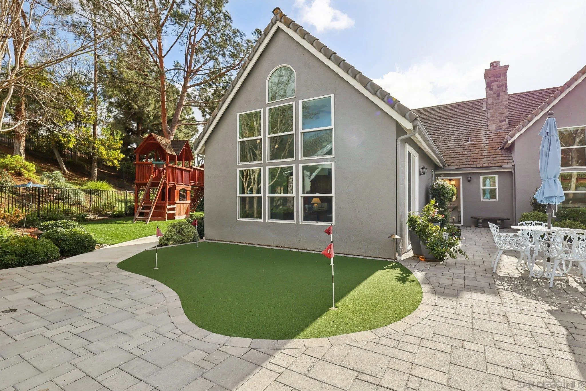 Poway, California 92064, United States, 4 Bedrooms Bedrooms, ,6 BathroomsBathrooms,Residential,Active,2789