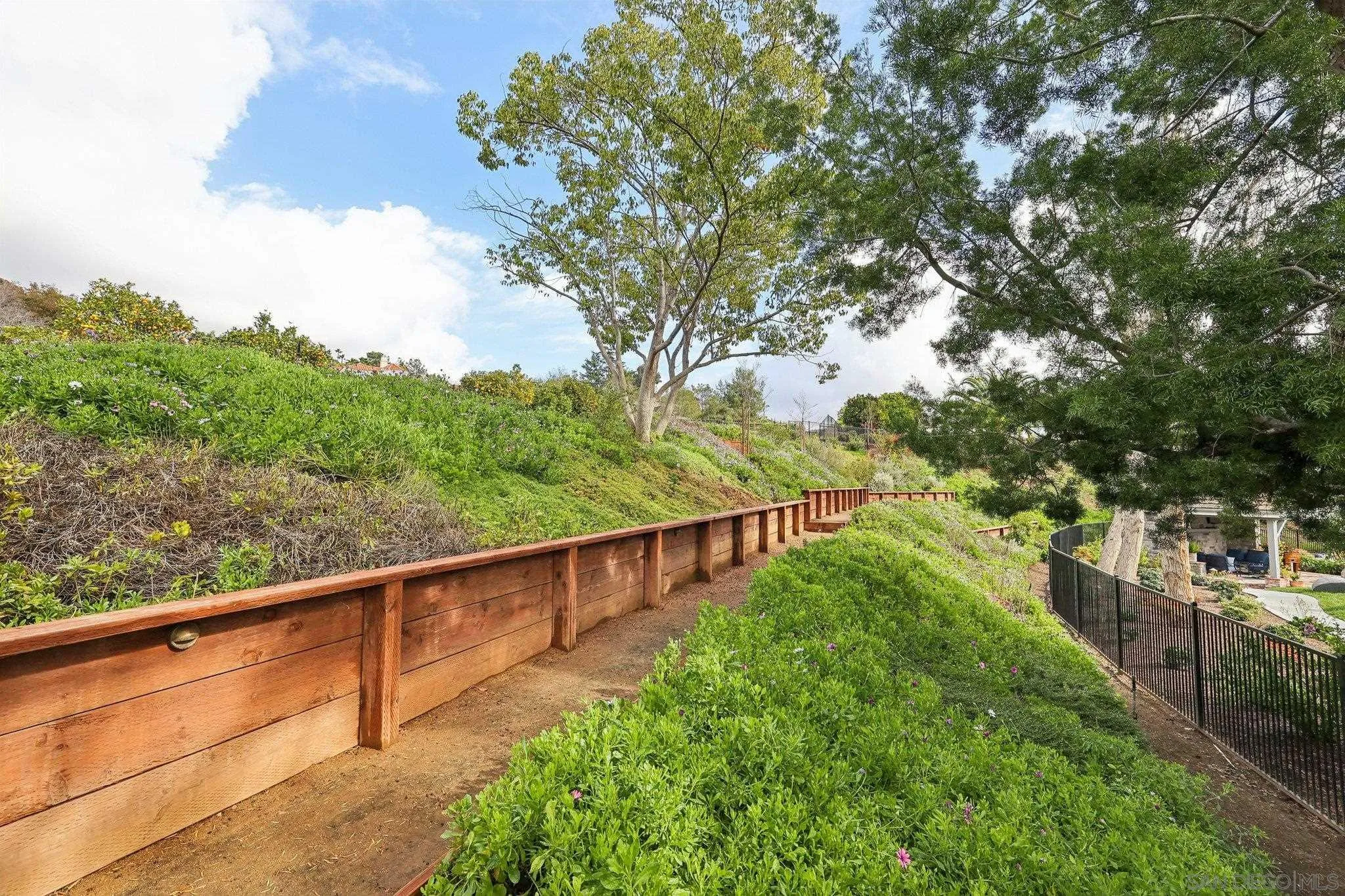 Poway, California 92064, United States, 4 Bedrooms Bedrooms, ,6 BathroomsBathrooms,Residential,Active,2789