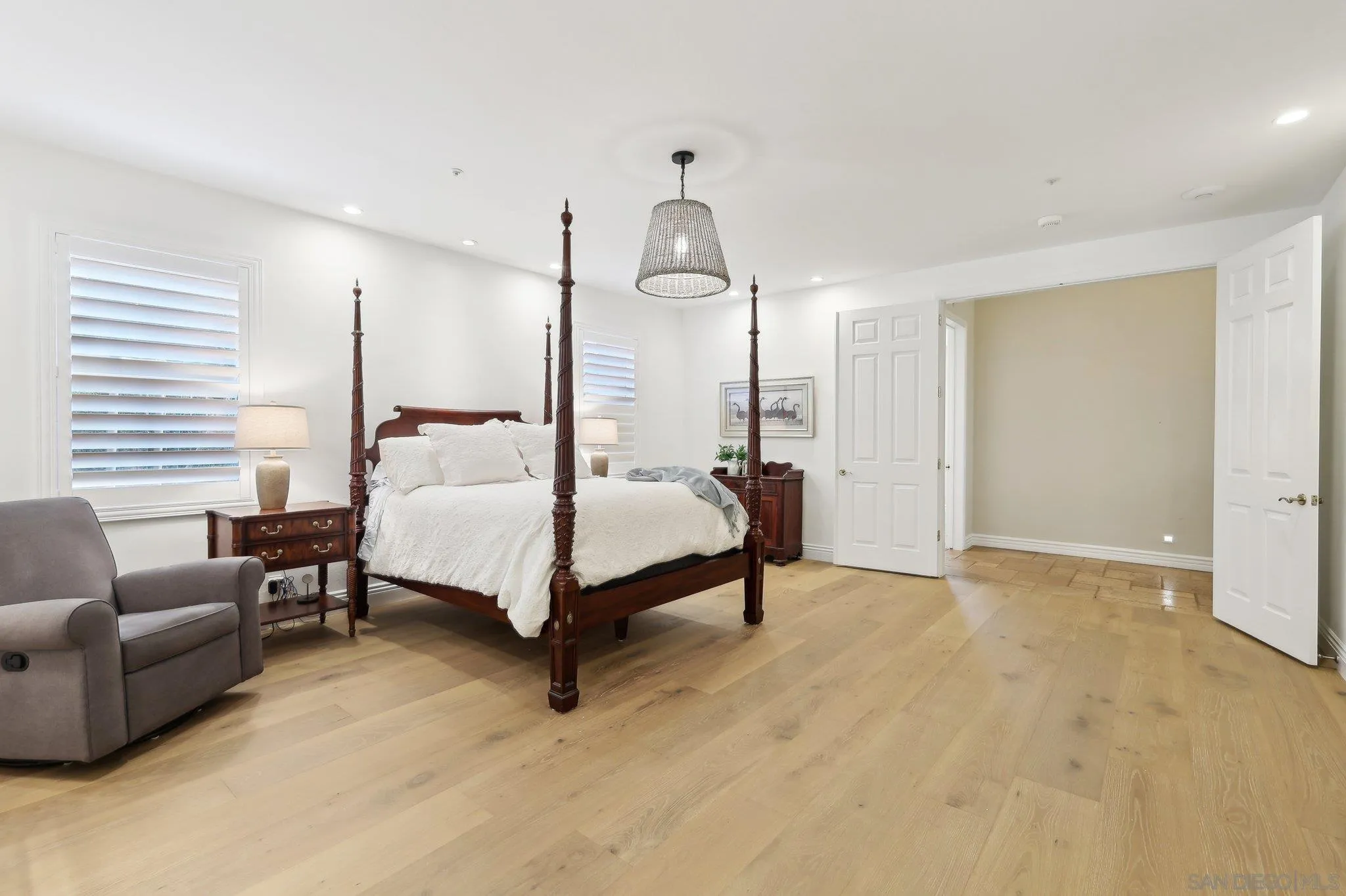 Poway, California 92064, United States, 4 Bedrooms Bedrooms, ,6 BathroomsBathrooms,Residential,Active,2789