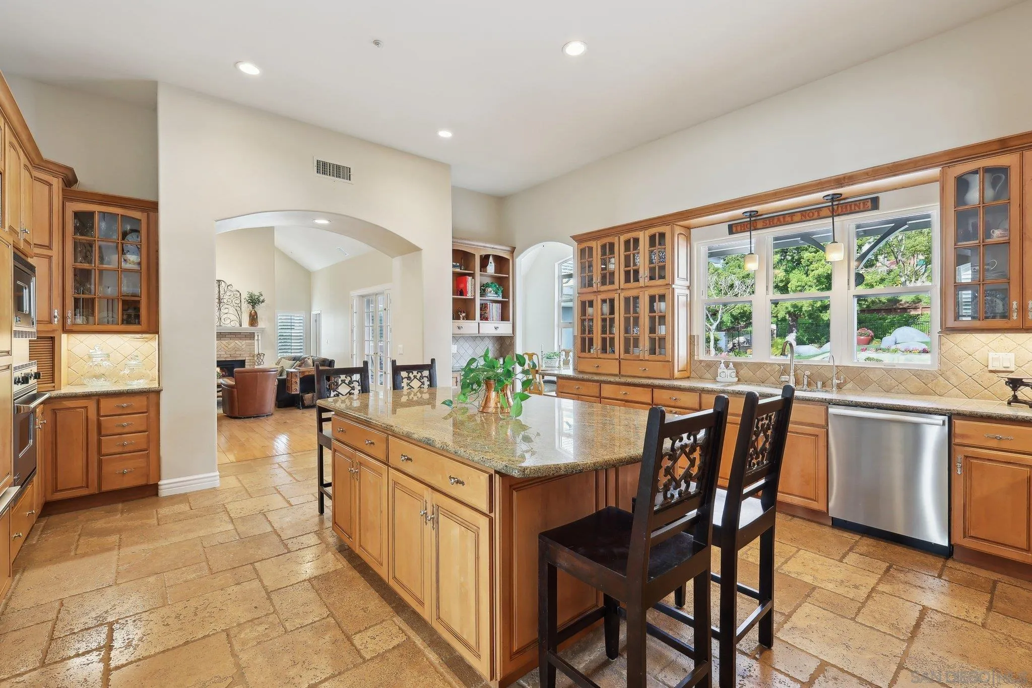 Poway, California 92064, United States, 4 Bedrooms Bedrooms, ,6 BathroomsBathrooms,Residential,Active,2789